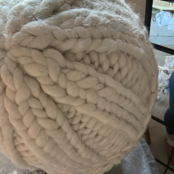 Handmade Merino wool hand knited chunky beanie one size Snow color - Picture 6 of 9